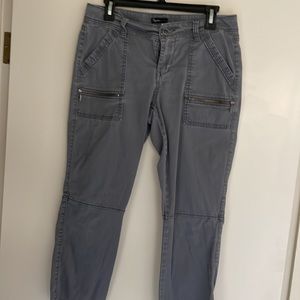 Size 8 barely worn cropped cargo style pants